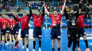 Los Hispanos, pendientes del sorteo de abril