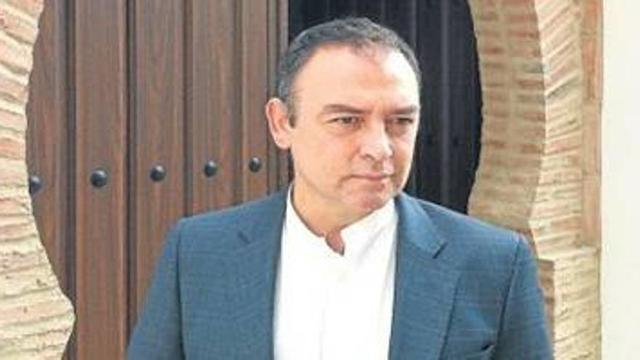 Sánchez Adalid: "Seguiré escribiendo de la Córdoba del siglo X porque da para centenares de novelas"