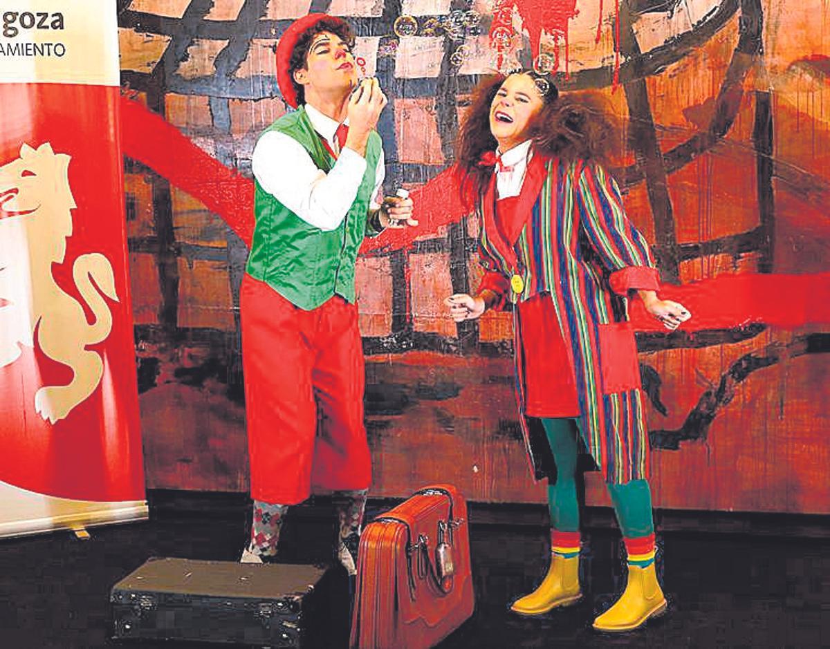 Los payasos Kiny, Jano y Silbotas se han instalado en el Teatro del Mercado hasta el 31 de diciembre.