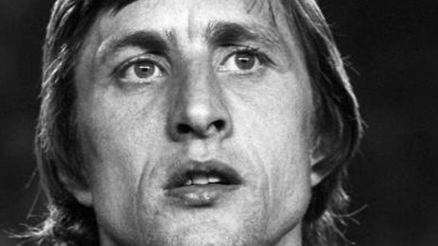 El Barça instal·larà entre dissabte i dimarts un memorial per retre homenatge a la figura de Cruyff