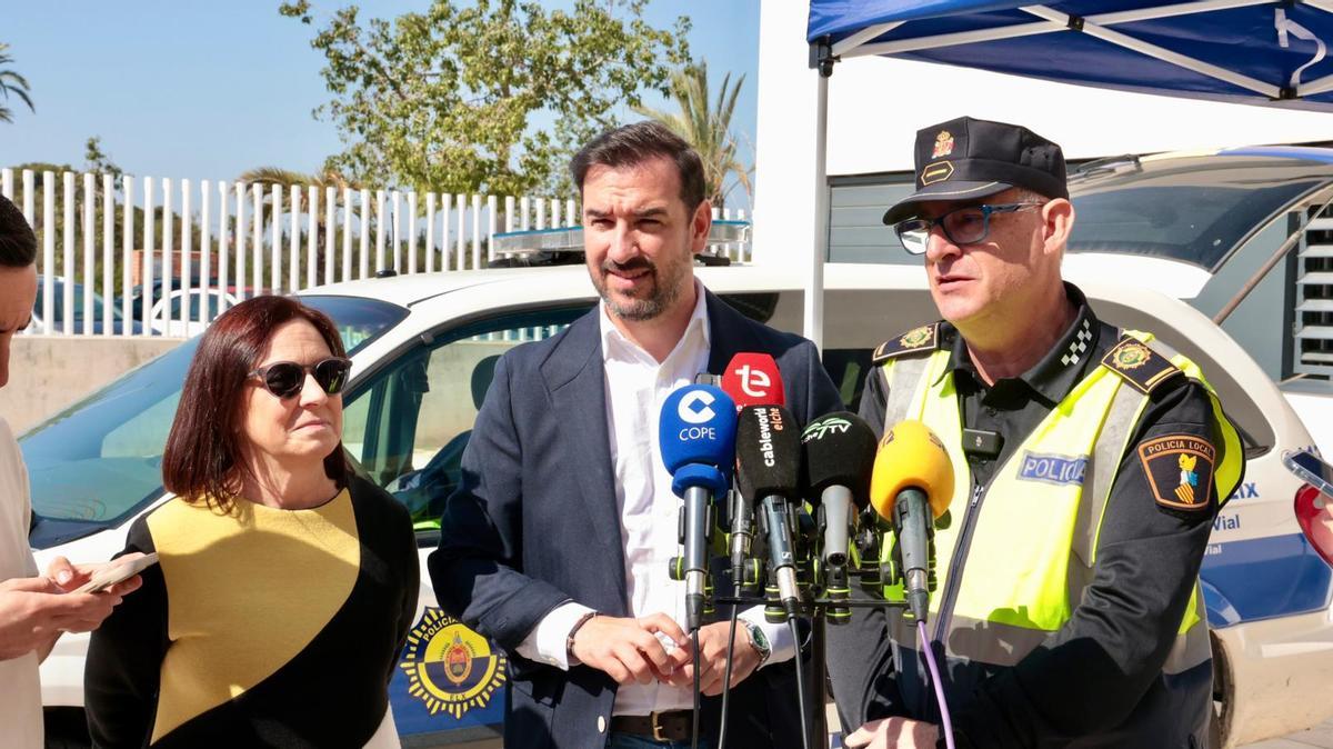 El concejal Claudio Guilabert remarcó que la intención de la Policía Local de Elche es la de informar, no la de sancionar