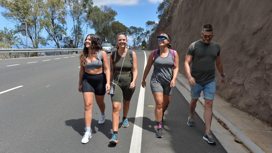 Fiestas del Pino 2022: Peregrinos hacia Teror