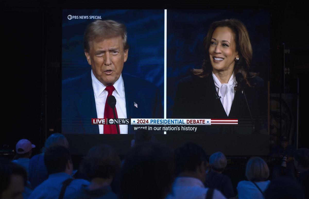 Momento del debate entre Donald Trump y Kamala Harris.