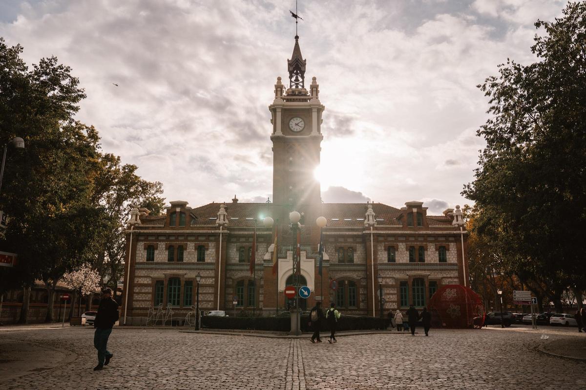 Exterior del Centro Cultural Casa del Reloj, perteneciente al Distrito de Arganzuela