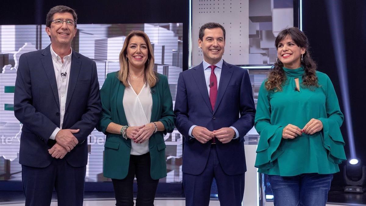 De izquierda a derecha, los candidatos a la presidencia de la Junta de Andalucía Juan Marín (Cs), Susana Díaz (PSOE), Juan Manuel Moreno (PP) y Teresa Rodríguez (Adelante Andalucía), en el debate de campaña de este lunes, en Canal Sur.