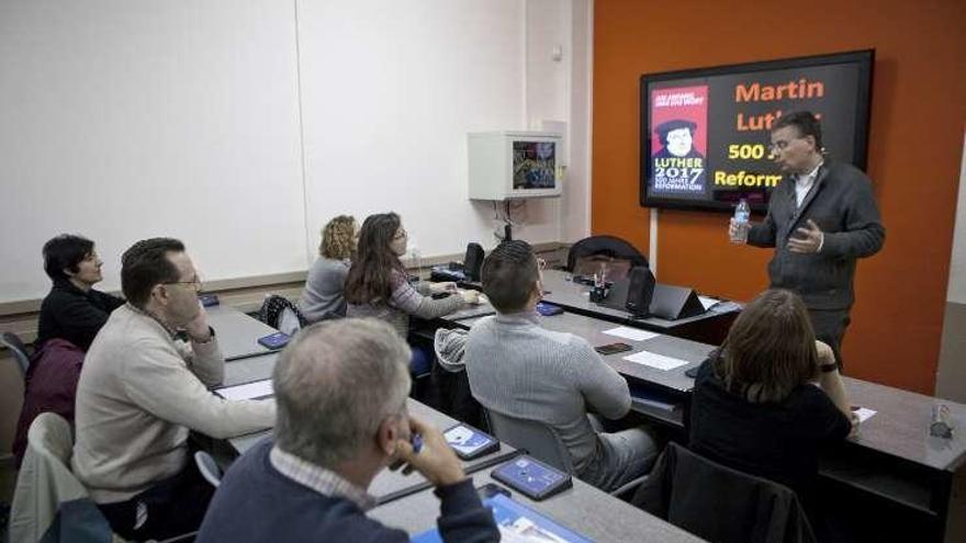 Los asistentes a la conferencia sobre la reforma luterana.