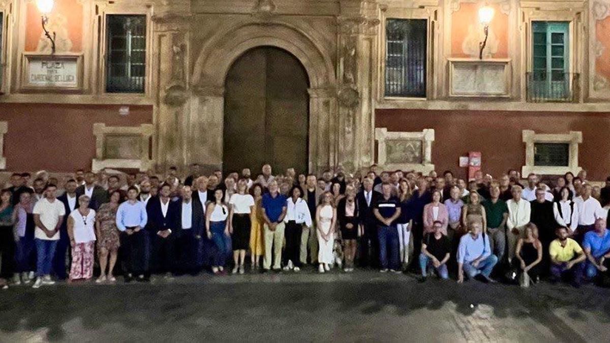 Gestoso, con los representantes de Vox en las juntas municipales de Murcia