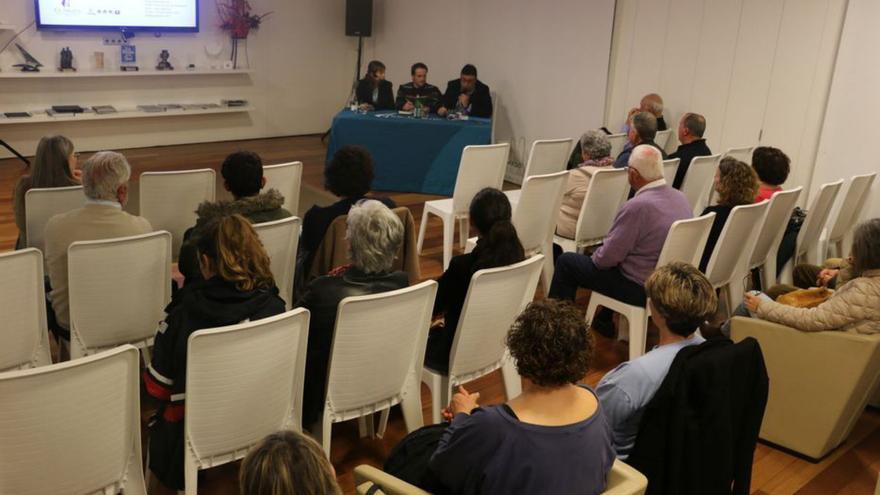 La charla se celebró en Es Nàutic de Sant Antoni. | CNSA