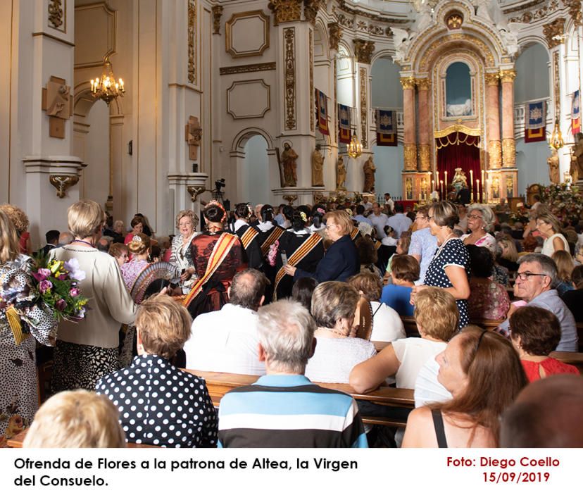 Medio millar de alteanos le ofrendaron sus flores a la Virgen