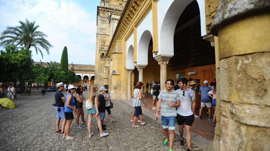 Andalucía batió en verano el récord turístico de viajeros