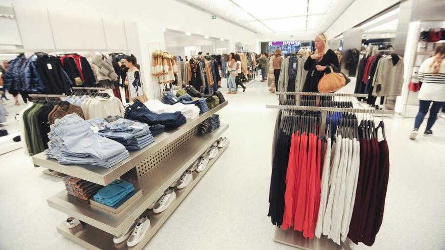 Interior de una tienda de Zara. // Roller Agencia