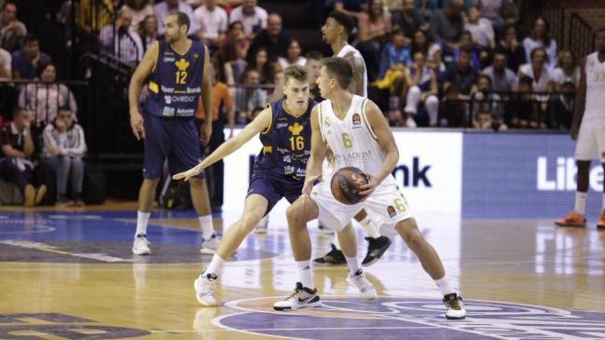 Fernando Villabella, presidente del Liberbank Oviedo: "El partido contra el Madrid es histórico y un paso más en la reconquista del baloncesto en Oviedo"