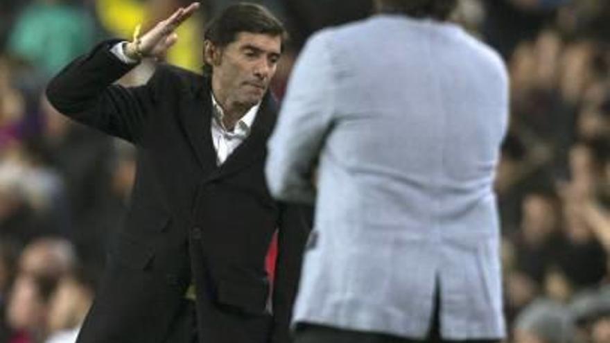 El Barça se le atraganta a Marcelino