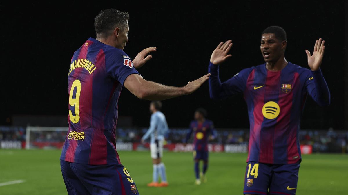 Marcus Rashford dio dos asistencias de gol en Balaídos a Robert Lewandowski