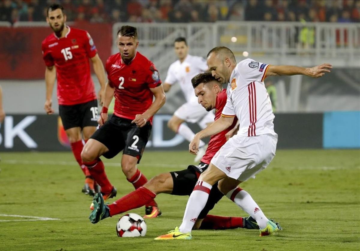 undefined35854079 gra228 shkoder albania 09 10 2016 el centrocampista de170322205020 undefined35854079 gra228 shkoder albania 09 10 2016 el centrocampista de170322205020