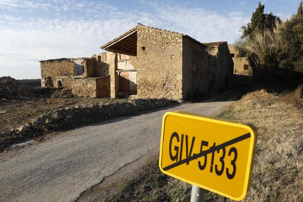 Sant Marçal de Quarantella, un poble en venda per 2 milions