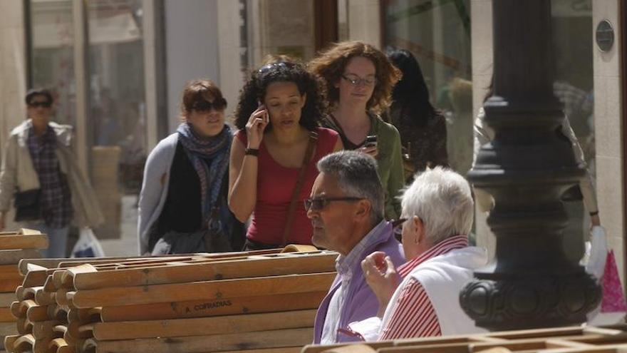 Turistas, con buen tiempo, en una edición anterior.