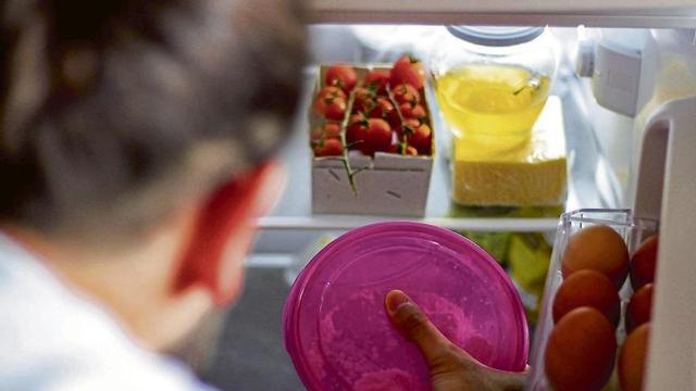 Checking the fridge properly before going shopping and cooking adjusted portions are two key ways to avoid throwing food away. | SHUTTERSTOCK