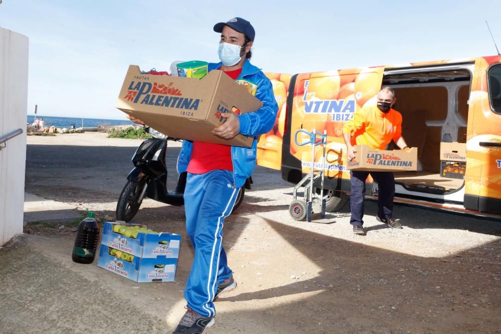 Ante el cierre de su actividad, la Asociación de Bares, Restaurantes y Cafeterías de la Pimeef ha organizado una recogida de alimentos