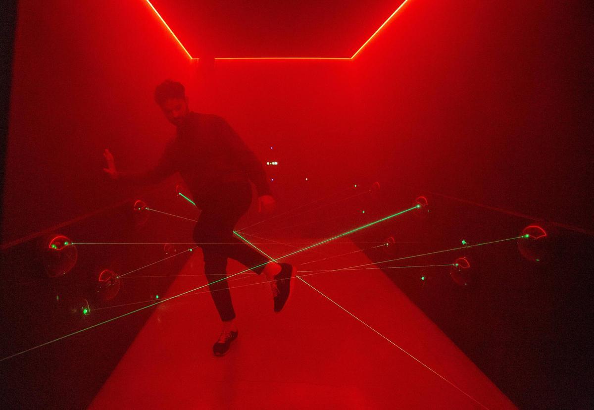 Así es GameSide, el nuevo complejo de ocio inmersivo de Terrassa con juegos de acción, QuizShow y karaoke