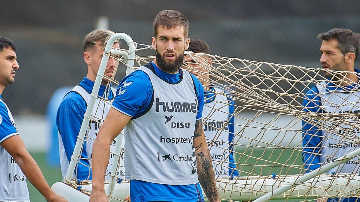 Nikola Sipcic, en un entrenamiento previo a su marcha a Belgrado.  | | E.D.