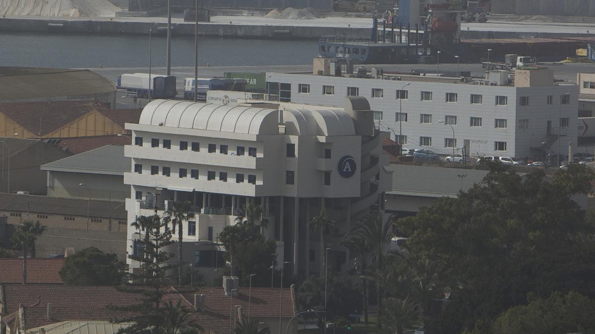 El Puerto de Alicante sacará a concurso la integración de la fachada marítima sur con la ciudad
