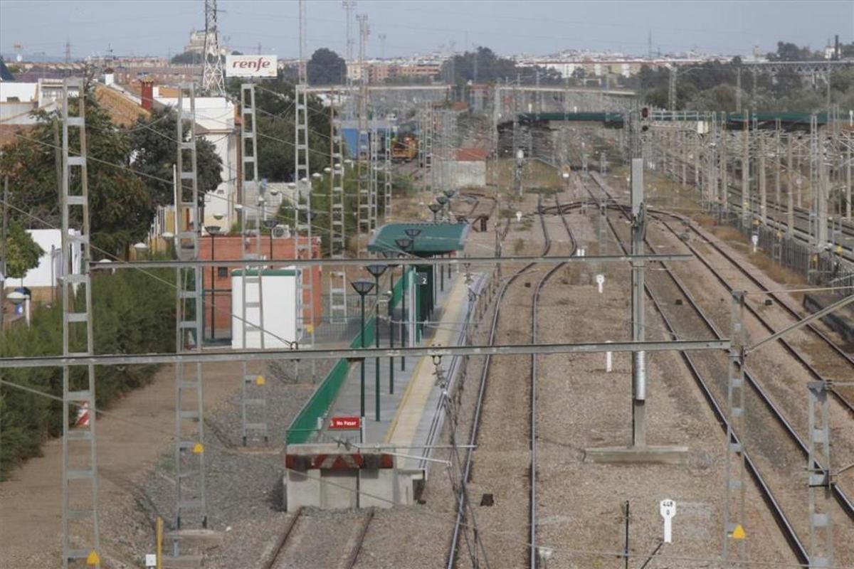 Un corte en las vías del tren entre Espeluy y Jaén afecta a la conexión con Córdoba
