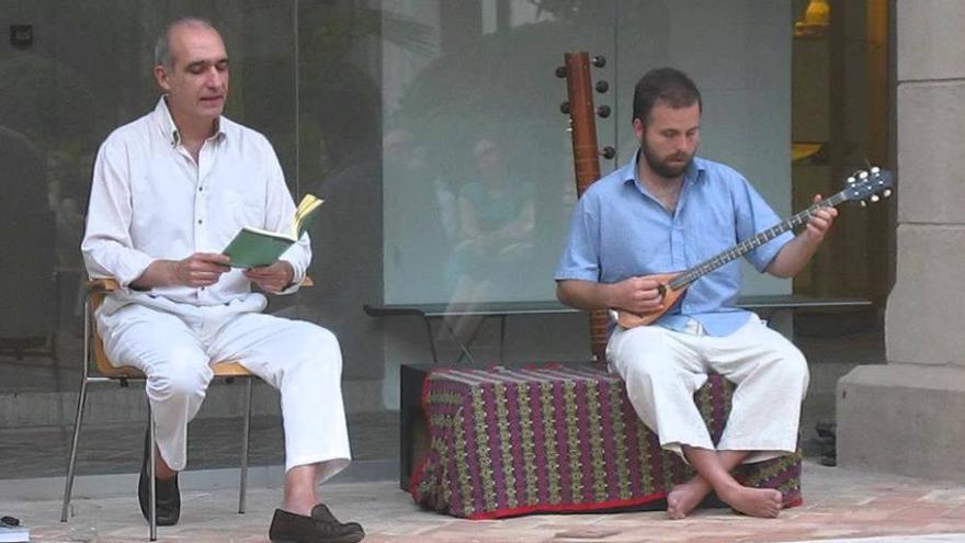 Pablo Beneito y José Perelló, durante un recital.