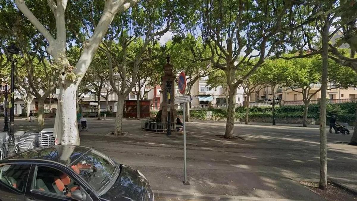 Parque de Berga donde una persona quedó atrapada en un aseo portátil