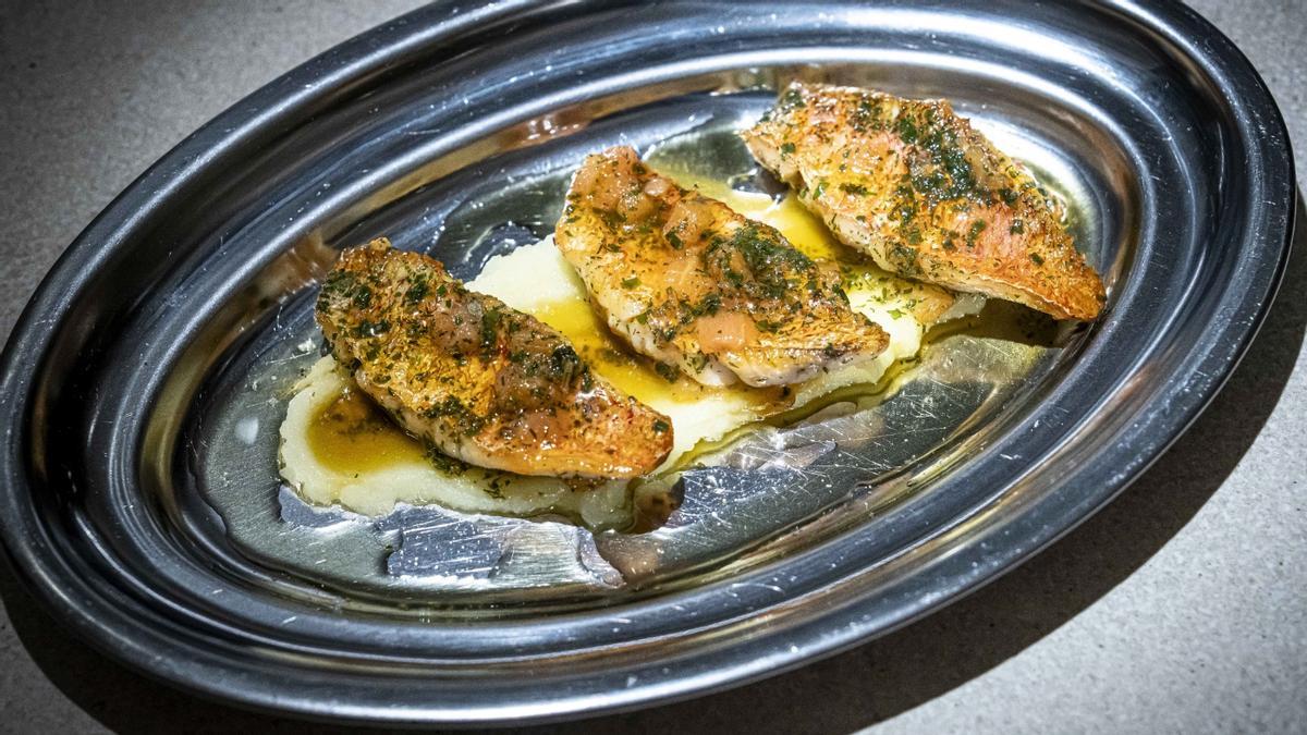 Los salmonetes con aceite de hierbas del restaurante Delta.