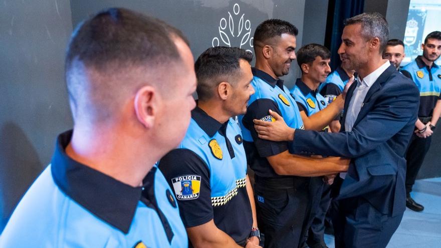 El Ayuntamiento de La Oliva da la bienvenida a 7 nuevos agentes de Policía Local