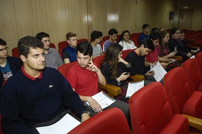 ENTREGA PREMIOS OLIMPIADA DE FISICA