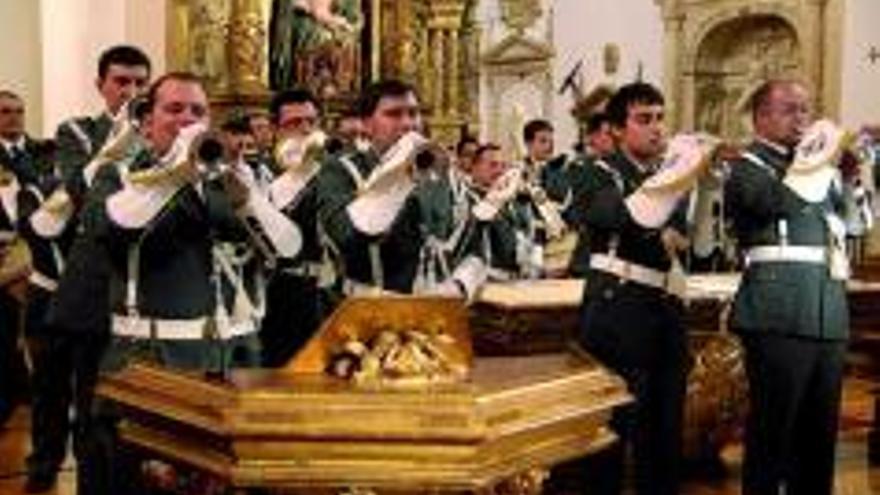 La banda de cornetas y tambores Ciudad de Zamora actúa en el Día del Seminario