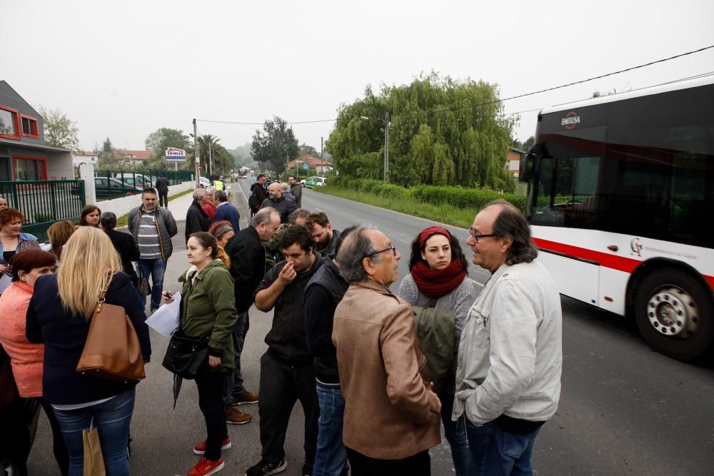 Protesta por los desahucios en La Camocha