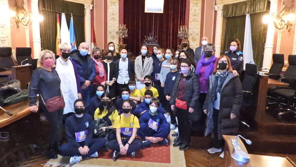 25N: Galicia salió a la calle vestida de morado
