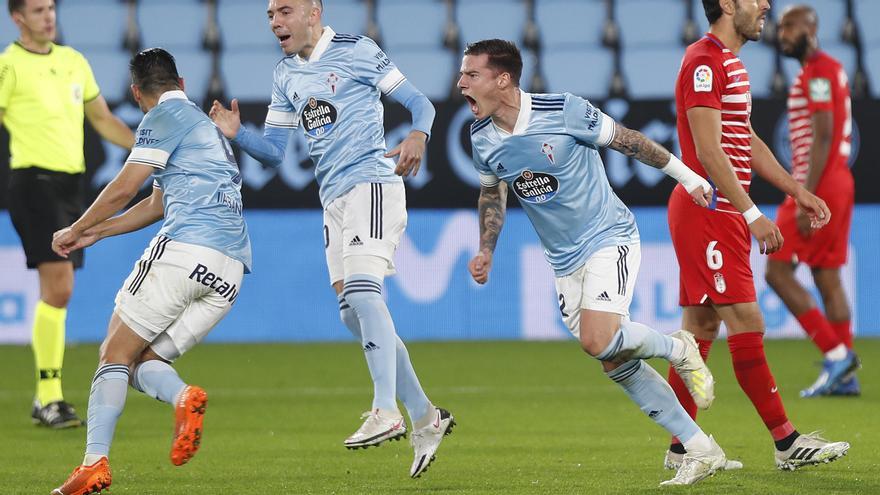 El Celta celebra uno de los goles ante el Granada.