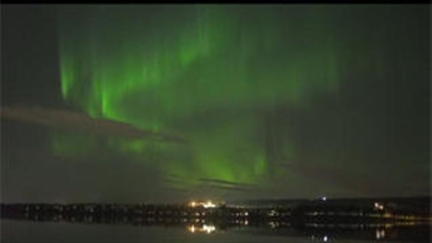 La Aurora Boreal ‘incendia’ de verde el cielo de Finlandia