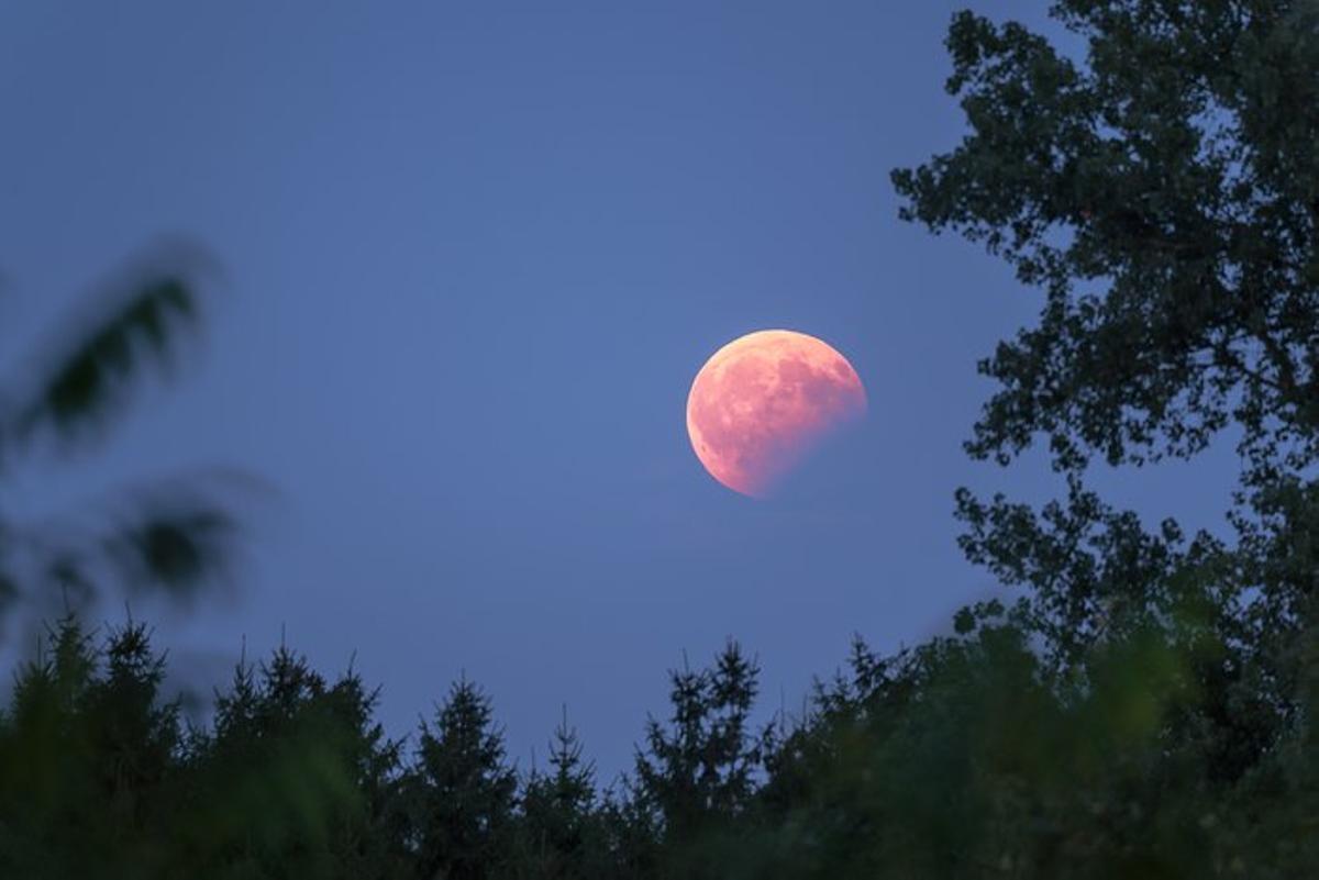 Eclipse lunar.
