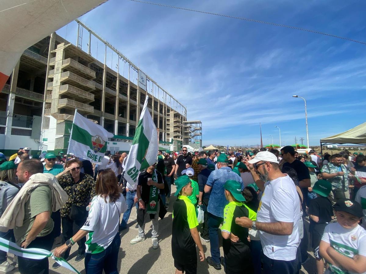 Los seguidores franjiverdes ya están llenando la FanZone