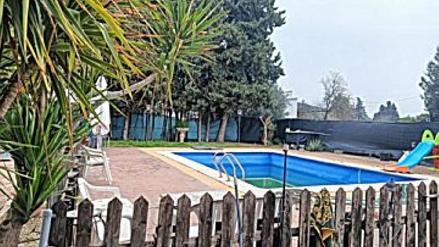 110.000 € Venta de casa en El Higuerón (Córdoba) 160 m2, 3 habitaciones, 2 baños, 688 €/m2...