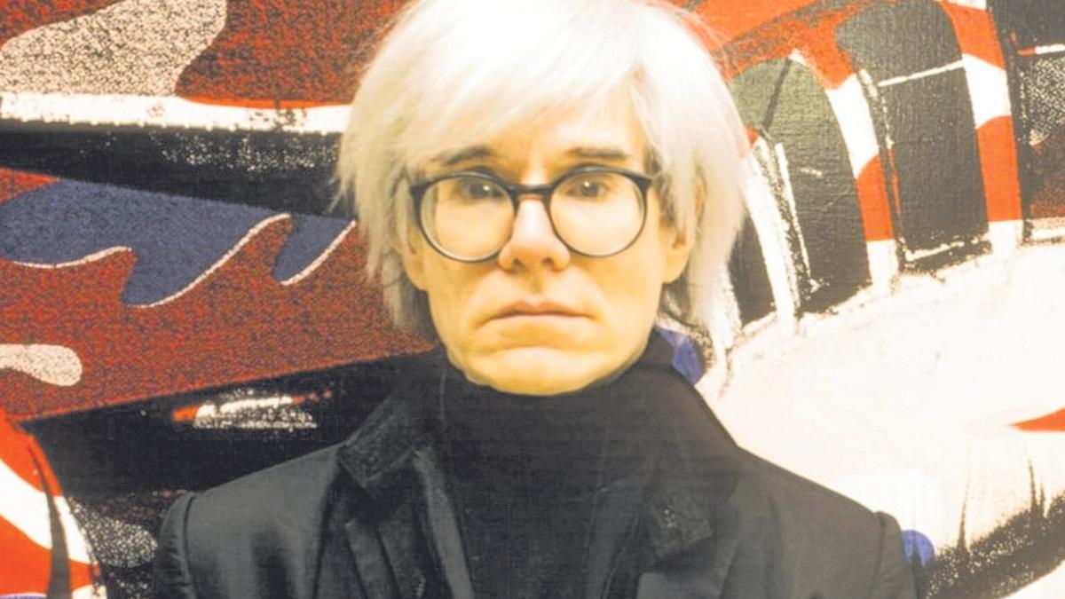 Andy Warhol, en un moment de la sèrie documental