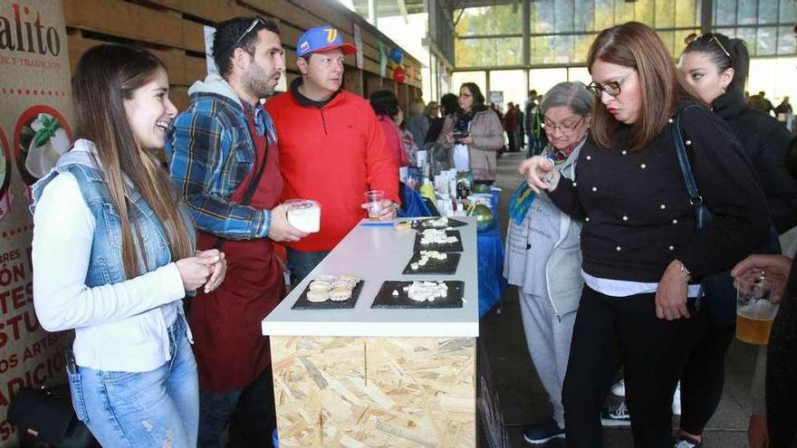 Fiesta de la Arepa de la comunidad de venezolanos afincada en Ourense. // Iñaki Osorio