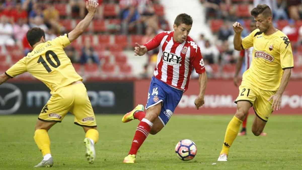 Rubén Alcaraz en un partido de la temporada 16/17, la última que jugó en Girona