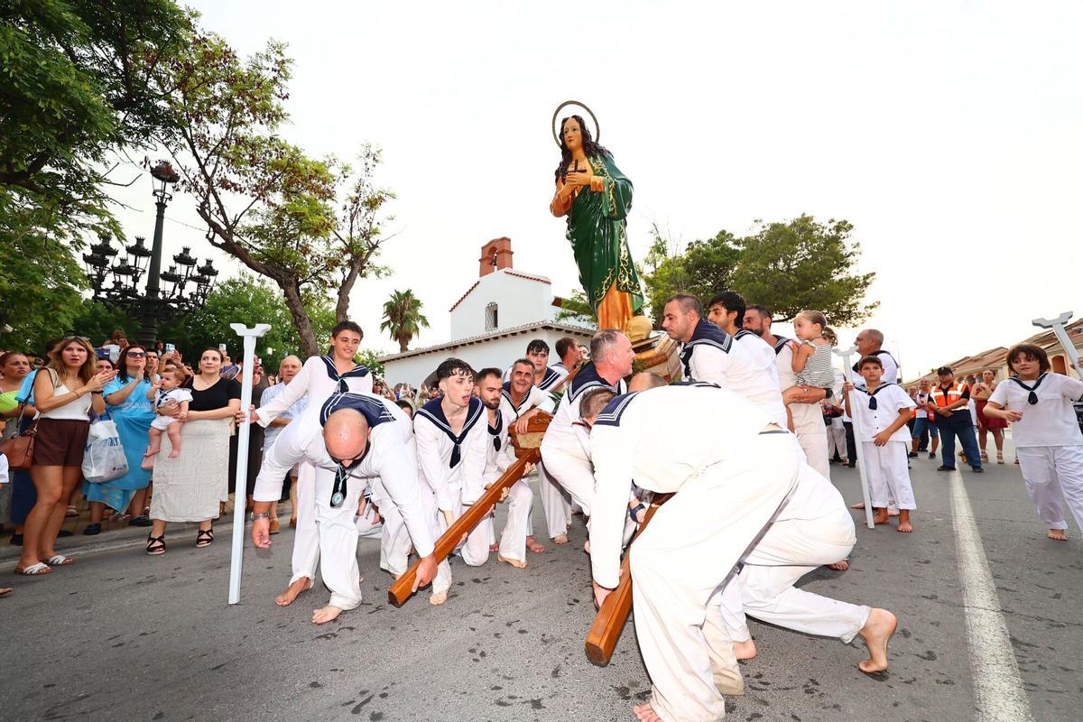 Fotogalería I Emoción y fe en el tradicional desembarco de Santa María Magdalena en Moncofa Fotogalería I Emoción y fe en el tradicional desembarco de Santa María Magdalena en Moncofa