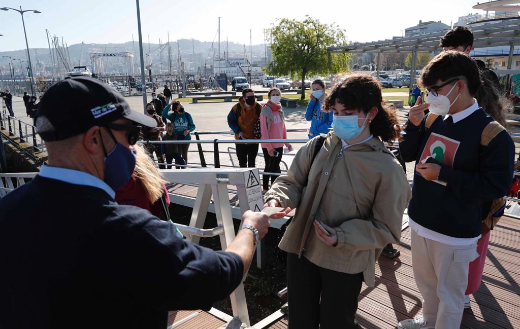 Los primeros visitantes de Cíes en Semana Santa