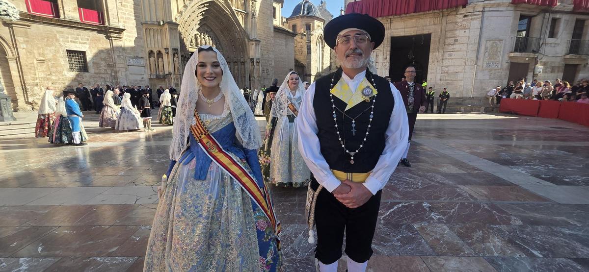 Comisiones de falla en la Procesión de la Virgen (3/7)