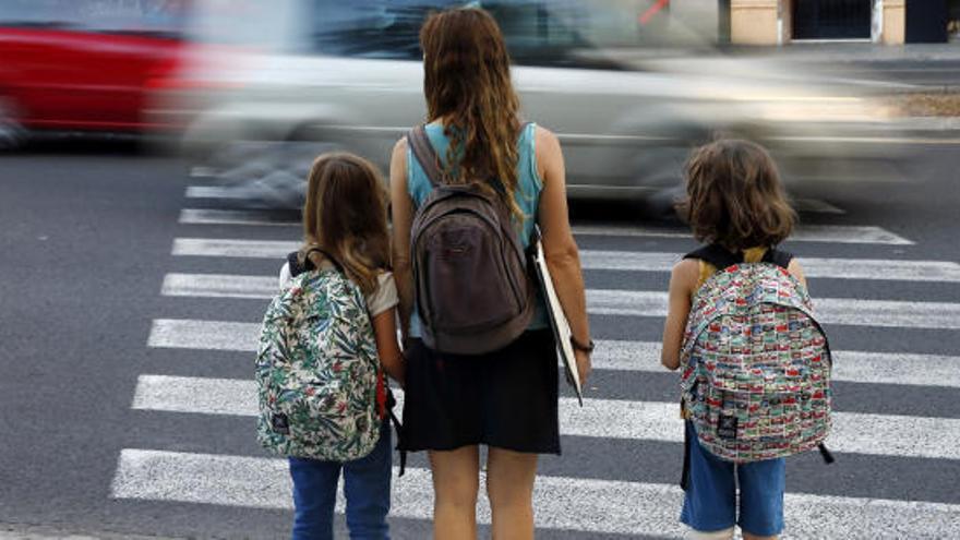 Más de 37.000 familias valencianas reciben las ayudas del bono infantil