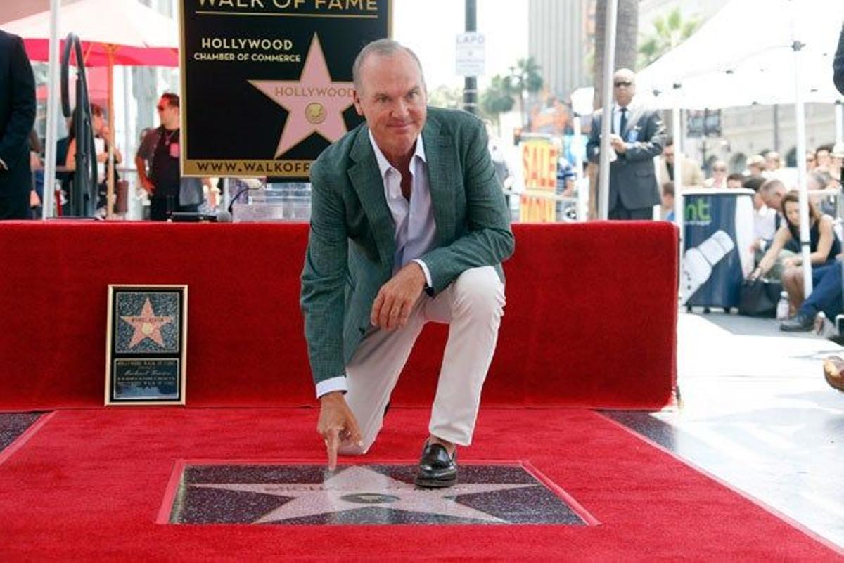 Michael Keaton estrena estrella en el Paseo de la Fama de Hollywood