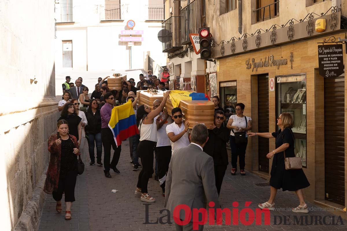 Imágenes del funeral en Caravaca de algunas de las víctimas del incendio en las discotecas de Murcia