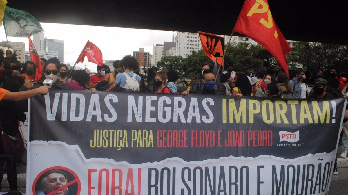 Una protesta antirracista en Brasil.